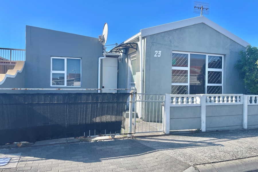 3 Bedroom Property for Sale in Portlands Western Cape